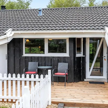 Vakantiehuis Lovely In With Kitchen *
