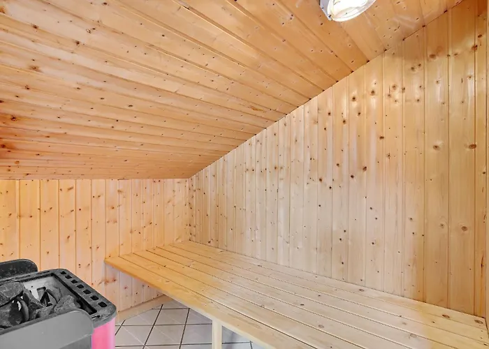 Lovely In With Kitchen