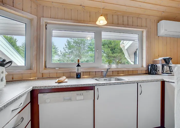 Lovely In With Kitchen Saltum