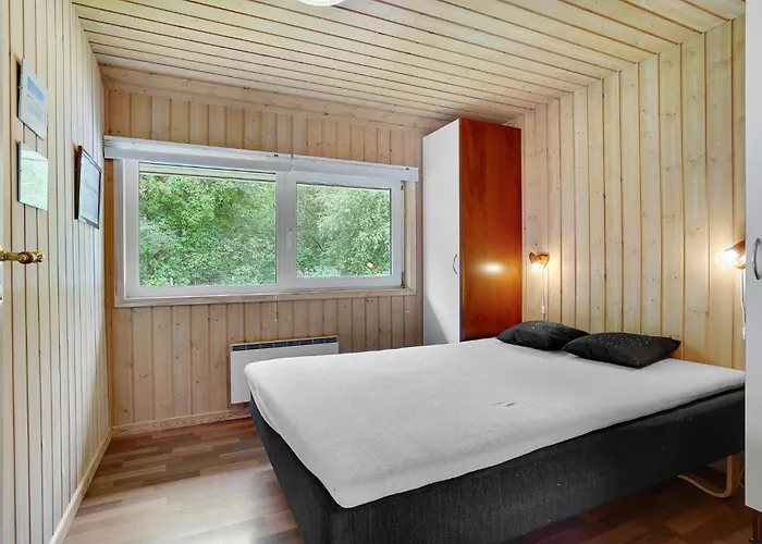 Lovely In With Kitchen