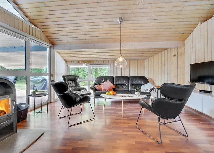 Lovely In With Kitchen Feriehus *