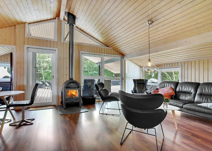 Lovely In With Kitchen *